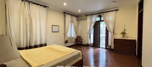 5 bedrooms House in Tay Ho, Vietnam No. 548 16