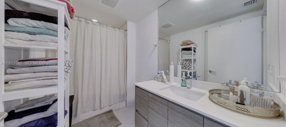 2 Schlafzimmer Gewerbliche Immobilien in Miami, USA, Nr. 614639 10
