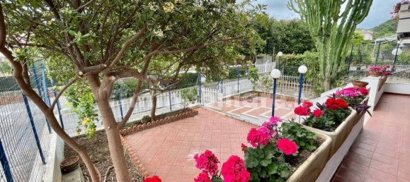 2 غرف نوم منزل في Rometta, Italy رقم 321946 9