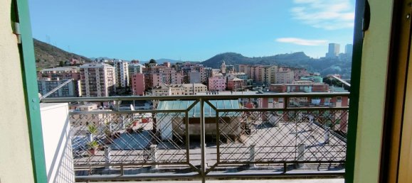 3 rooms Apartment in Genoa, Italy No. 91598 16