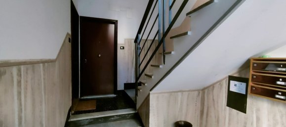 3 rooms Apartment in Genoa, Italy No. 91598 37