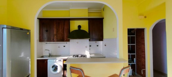 3 rooms Apartment in Genoa, Italy No. 91598 26