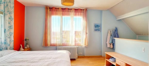 Дом с 4 спальнями в Понто-Комбо, Франция № 164186 15