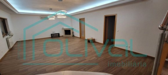 4 bedrooms House in Loures, Portugal No. 138778 17