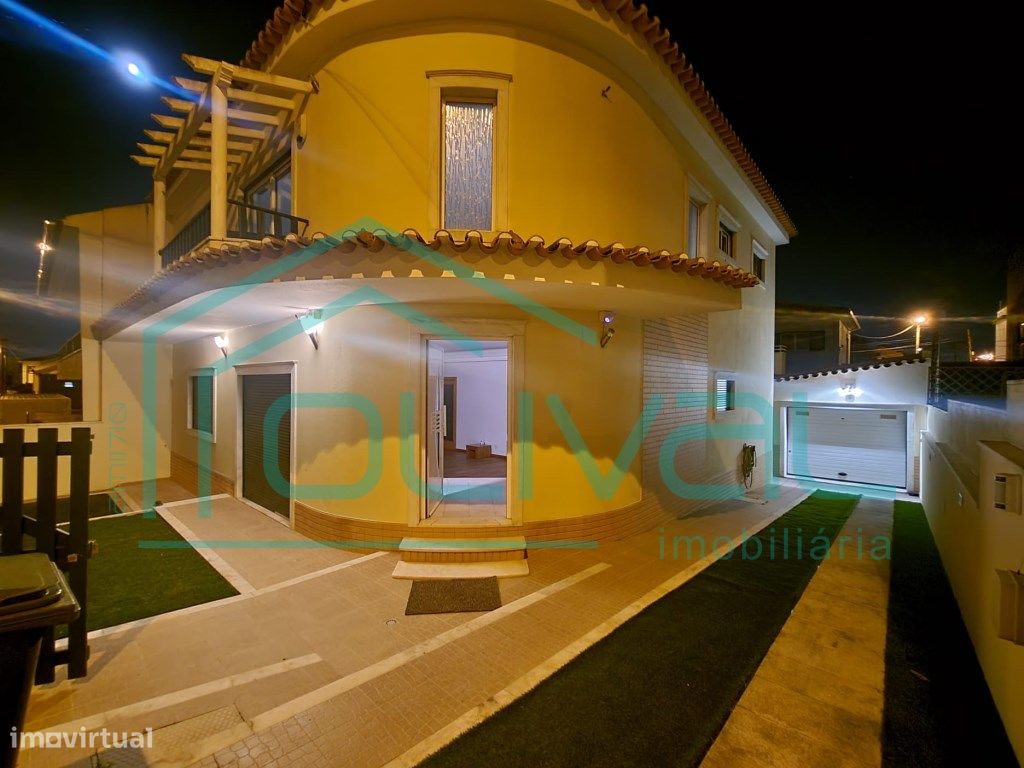 4 bedrooms House in Loures, Portugal No. 138778