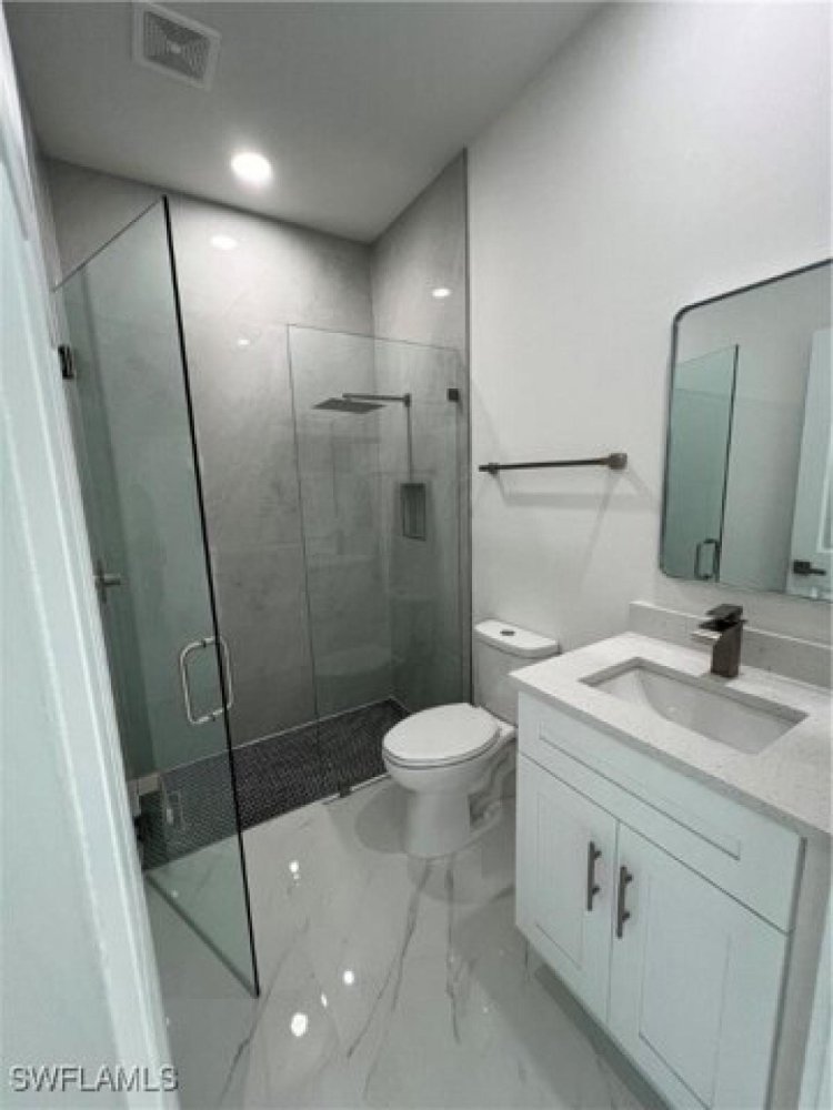 Casa de 3 dormitorios en Cape Coral, USA No. 406920