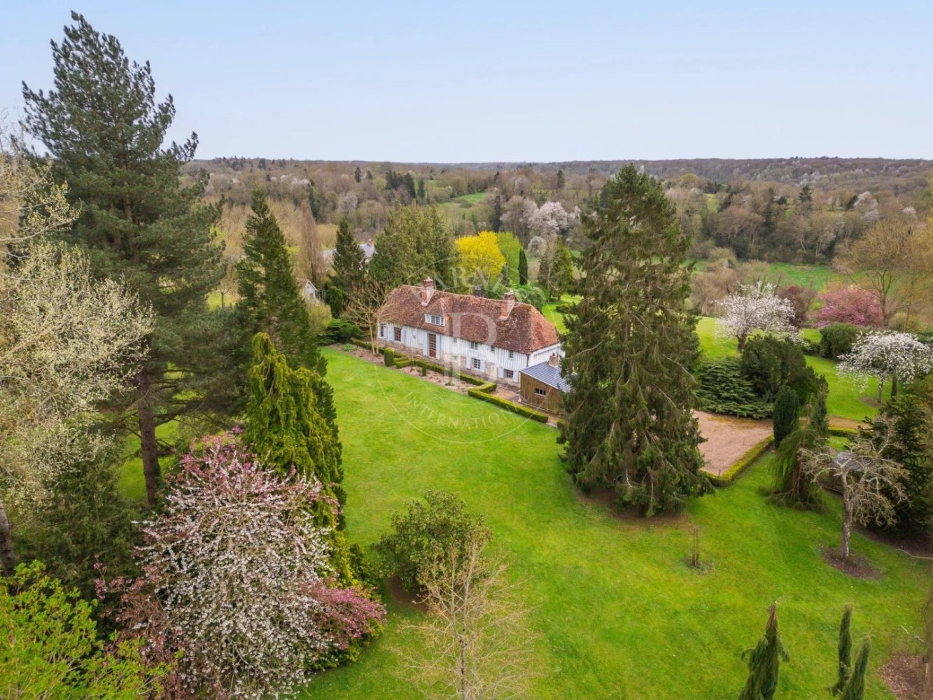 5 Schlafzimmer Haus in Lisieux, France, Nr. 297745