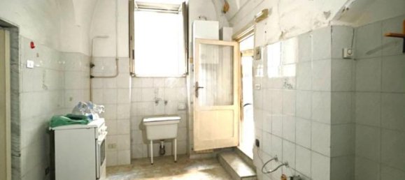 2 rooms Apartment in Barletta, Italy No. 140459 4
