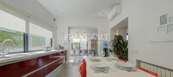 4 غرف نوم فيلا في Mellieha, Malta رقم 9720 9