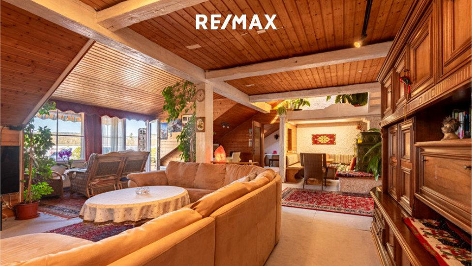 3 bedrooms Apartment in Regau, Austria No. 128936