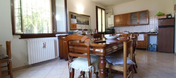 3 Schlafzimmer Wohnung in Gonzaga, Italy, Nr. 359694 4