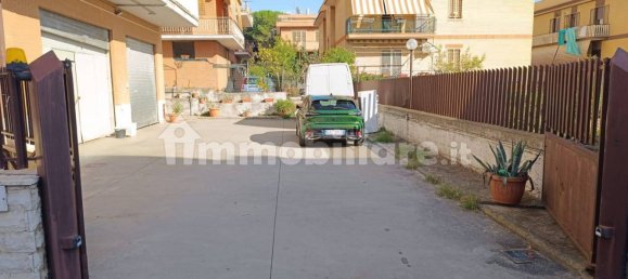 1-Zimmer Gewerbliche Immobilie in Rome, Italy, Nr. 375566 3