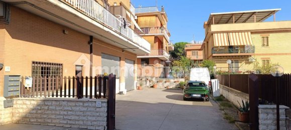 1-Zimmer Gewerbliche Immobilie in Rome, Italy, Nr. 375566 4