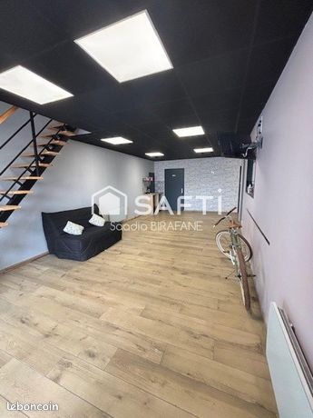 Propiedad comercial en Achicourt, France 1533 m² No. 310771