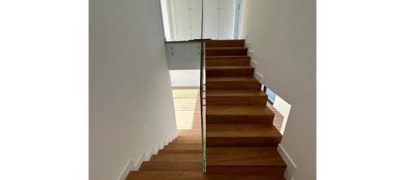 4 bedrooms Villa in Cascais, Portugal No. 171502 25