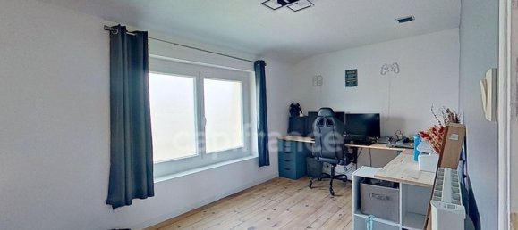 Casa de 4 dormitorios en Gurunhuel, France No. 270902 10