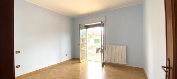 5غرفة شقة في Vibo Valentia, Italy رقم 140742 7