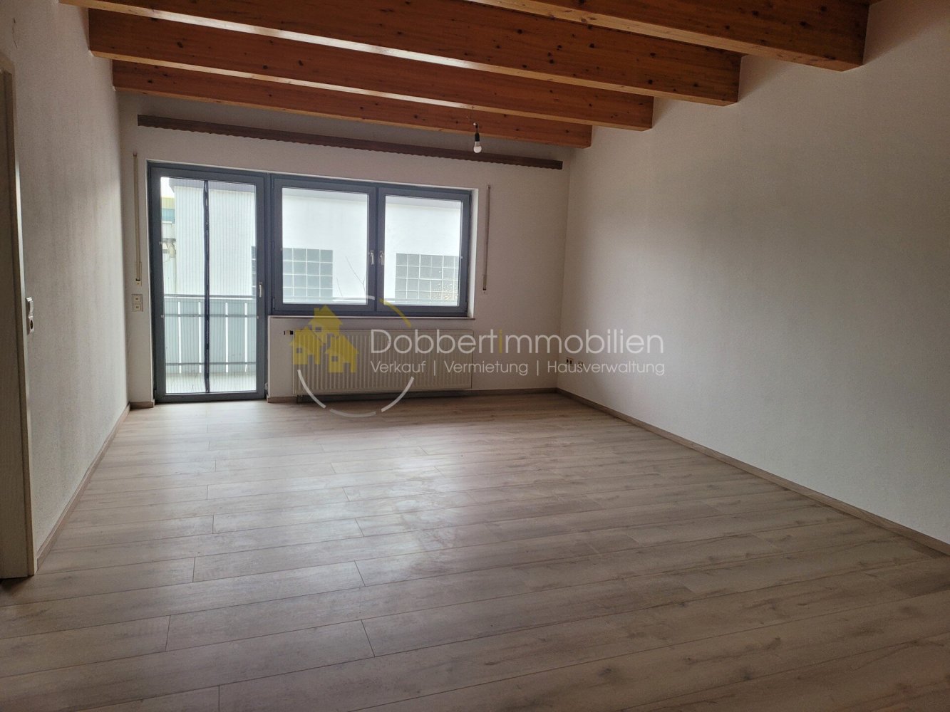 3-salle Bâtiment à Schwabisch Hall, Germany No. 80620