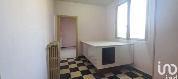 246m² Building in Gournay-en-Bray, France No. 333560 5