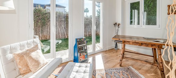 5 bedrooms Villa in Marbella, Spain No. 101308 5