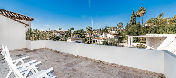 5 bedrooms Villa in Marbella, Spain No. 101308 14