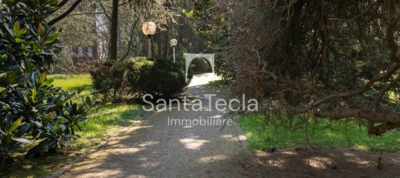 4 rooms Apartment in Arese, Italy No. 16257 37