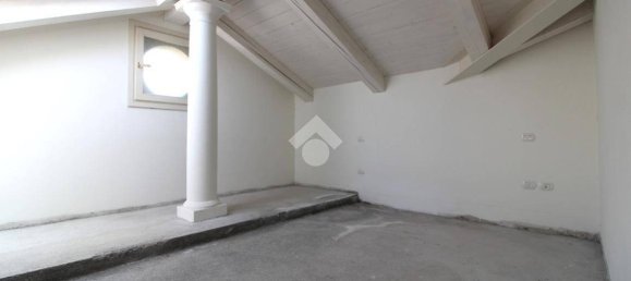 3 bedrooms Apartment in Mairano, Italy No. 291645 2