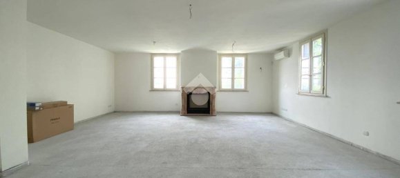 3 bedrooms Apartment in Mairano, Italy No. 291645 10