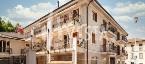 1 room Commercial property in Barzanò, Italy No. 355207 11
