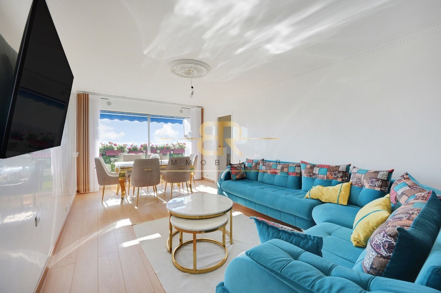 Apartamento de 3 dormitorios en Colombes, France No. 177686