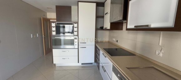 3 Schlafzimmer Wohnung in Lisbon, Portugal, Nr. 284731 7