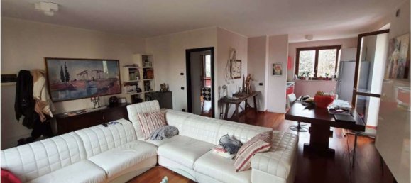 Квартира с 2 комнатами в Понте Сан Пьетро, Италия № 62587 8