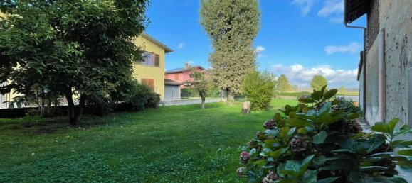 3 rooms Apartment in Ossago Lodigiano, Italy No. 31407 3