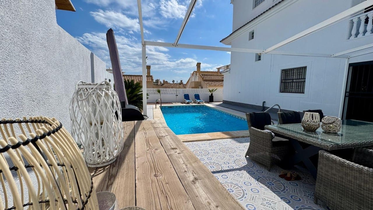 4 Schlafzimmer Haus in Torrevieja, Spain, Nr. 187921