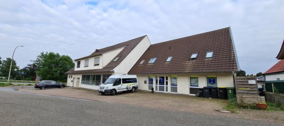 Здание с 35 комнатами в Минден-Люббекке, Германия № 134810 2