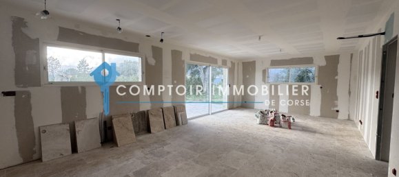 Villa de 3 dormitorios en Ghisonaccia, France No. 216874 4