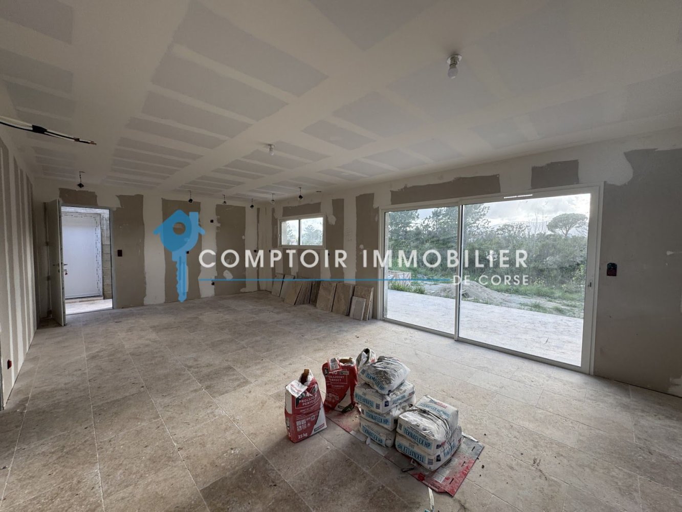 Villa de 3 dormitorios en Ghisonaccia, France No. 216874