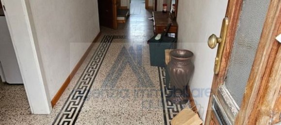 Дом с 7 комнатами в Лоццо ди Кадоре, Италия № 165128 3