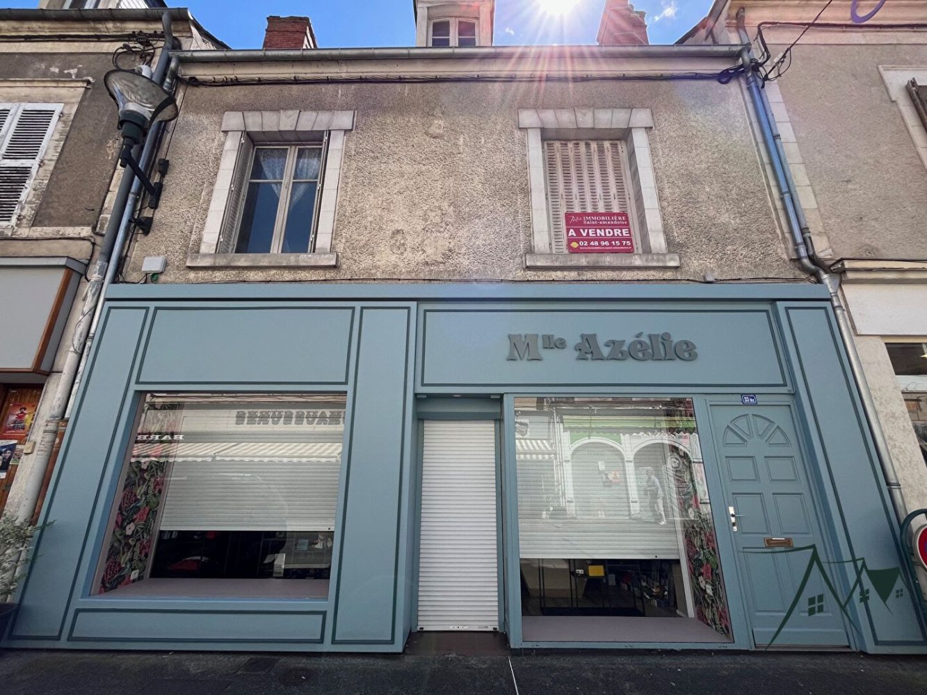 4 bedrooms Commercial property in Saint-Amand-Montrond, France No. 79043
