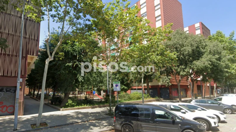 Gewerbliche Immobilie in Sant Marti, Spain 120m², Nr. 244400