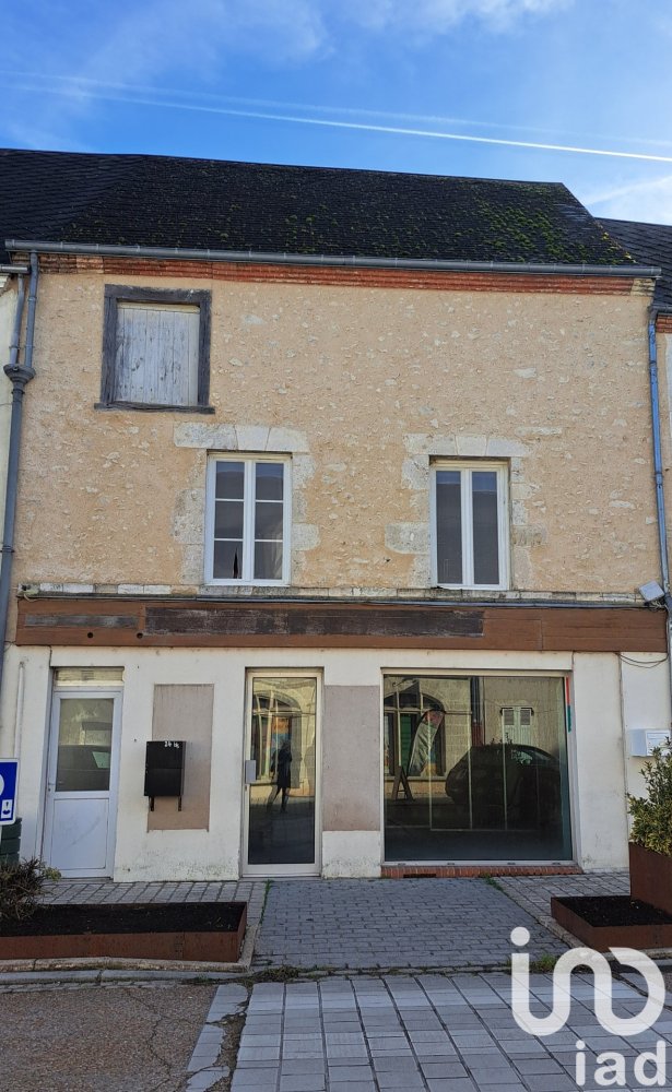 Edifício T1 em Saint-Laurent-Nouan, France N.º 40883