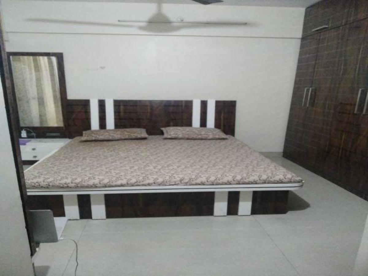 2 bedrooms House in Mumbai, India No. 25139