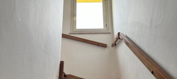 4 bedrooms Apartment in Modena, Italy No. 327804 7