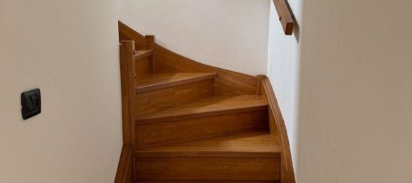 4 bedrooms Apartment in Modena, Italy No. 327804 10