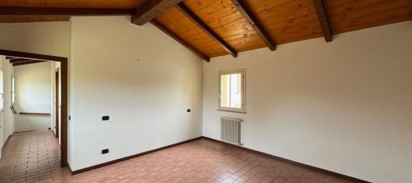 4 bedrooms Apartment in Modena, Italy No. 327804 21