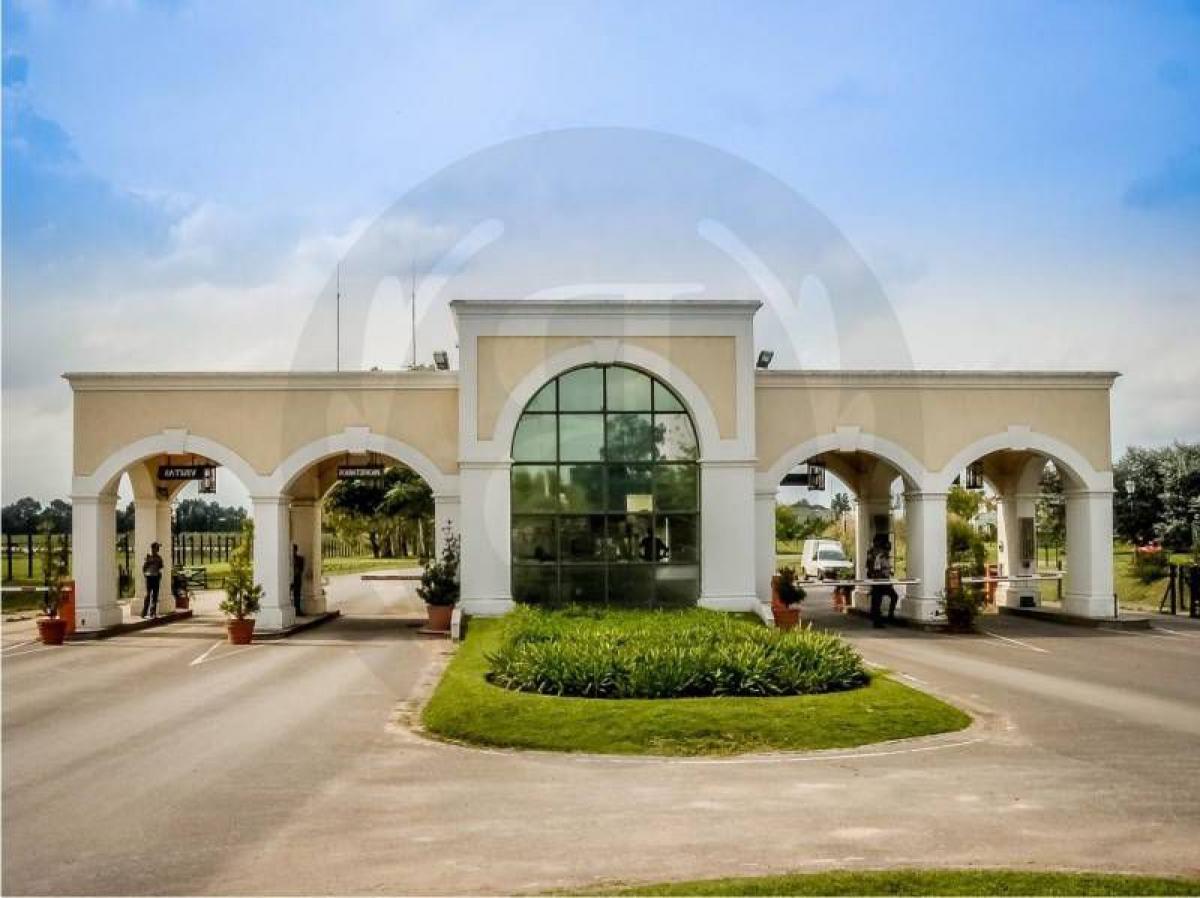  قطعة أرض في Pilar, Argentina رقم 39520