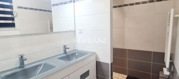 4 bedrooms House in Puynormand, France No. 101966 11