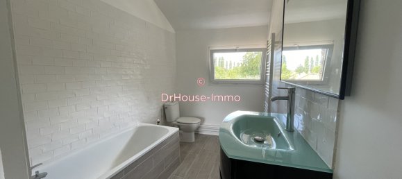 2 bedrooms Duplex in Vert-Saint-Denis, France No. 163494 8