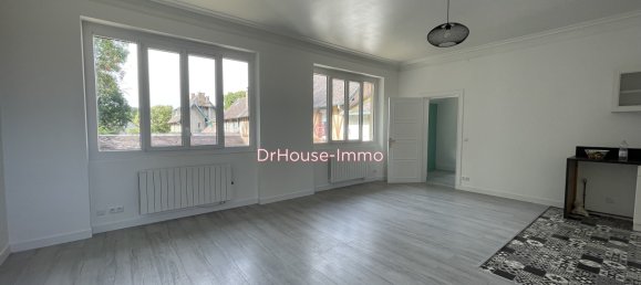2 bedrooms Duplex in Vert-Saint-Denis, France No. 163494 4