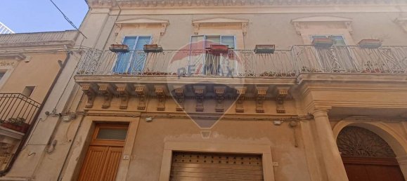 4 Schlafzimmer Haus in Chiaramonte Gulfi, Italy, Nr. 319015 2